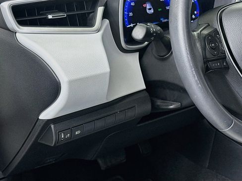 Used 2019 Toyota Corolla XSE FWD image 17