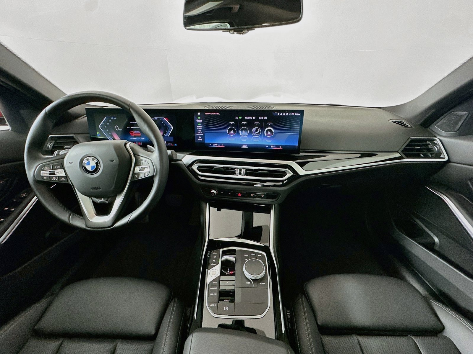 Used 2023 BMW 330i xDrive Sedan AWD/4WD image 14