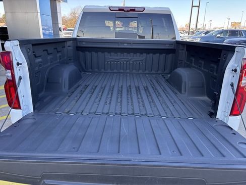 Used 2023 Chevrolet Silverado 1500 ZR2 w/ Technology Package image 6