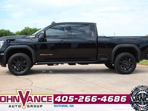 Used 2024 GMC Sierra 2500 AT4 w/ AT4 Premium Plus Package AWD/4WD image 7