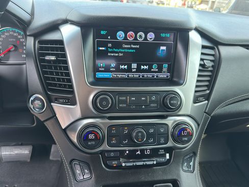 Used 2017 Chevrolet Tahoe LT w/ Luxury Package AWD/4WD image 27