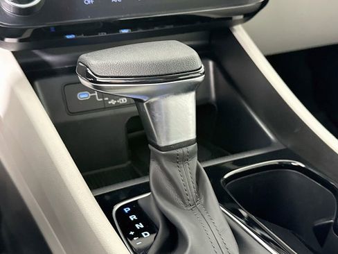Certified 2025 Hyundai Tucson SEL AWD/4WD image 8