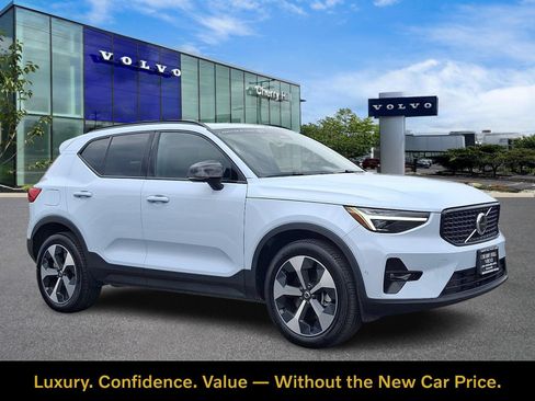 Certified 2026 Volvo XC40 B5 Plus w/ Protection Package Premier AWD/4WD image 1