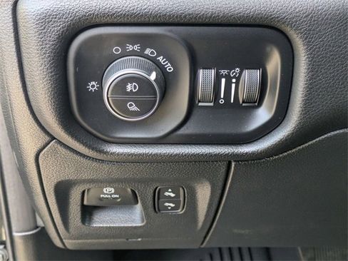 Used 2023 RAM 1500 Laramie image 14