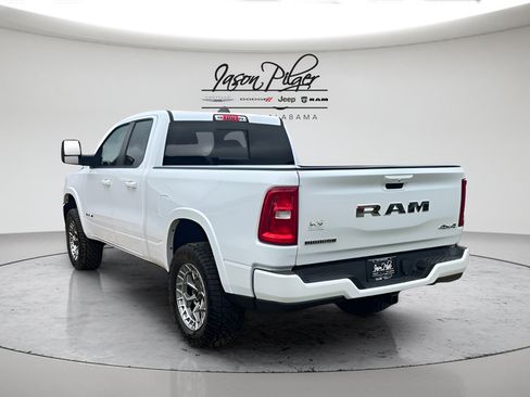Used 2025 RAM 1500 Big Horn AWD/4WD image 4