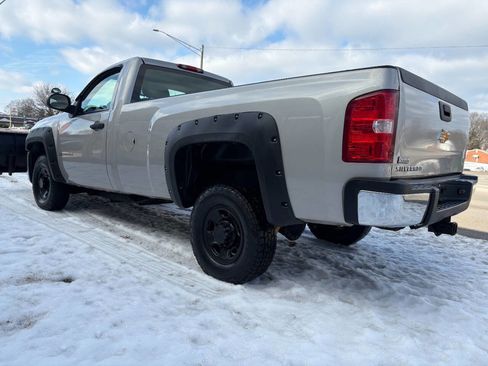 Used 2007 Chevrolet Silverado 2500 W/T w/ Snow Plow Prep Package image 10