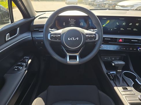 New 2026 Kia K5 LXS FWD image 12