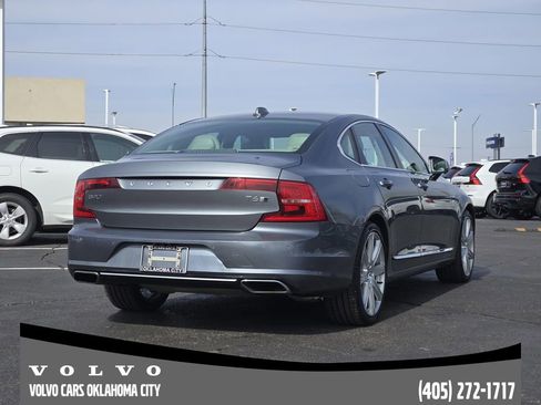 Used 2017 Volvo S90 T6 Inscription w/ Vision Package image 5