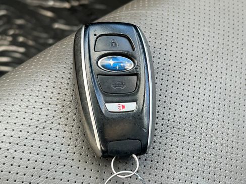 Used 2019 Subaru Outback 2.5i Limited AWD/4WD image 28