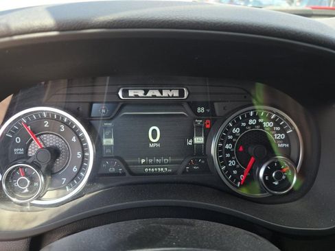 Used 2024 RAM 2500 Big Horn w/ Night Edition AWD/4WD image 3