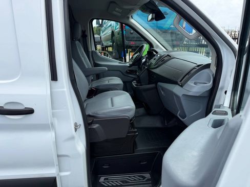 Used 2019 Ford Transit 250 130 Low Roof RWD image 14