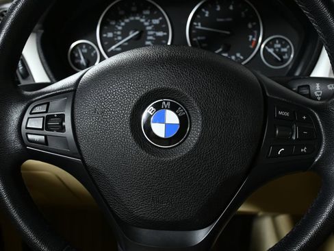 Used 2014 BMW 320i xDrive Sedan image 19