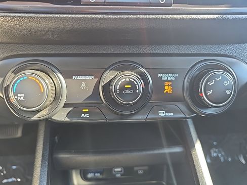 Used 2024 Kia Forte LXS image 31