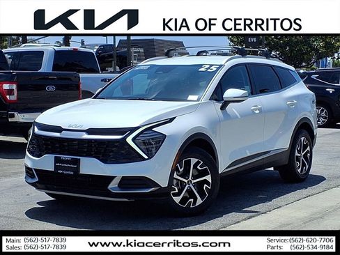 Certified 2025 Kia Sportage EX AWD/4WD image 1