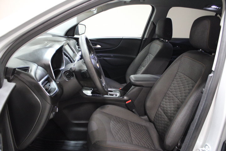 Used 2018 Chevrolet Equinox LT FWD image 17