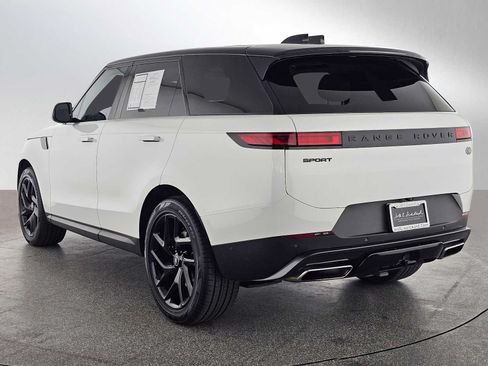 Used 2023 Land Rover Range Rover Sport SE AWD/4WD image 3