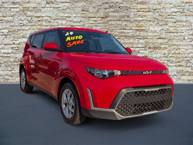 Certified 2024 Kia Soul LX w/ Option Group 015 FWD image 2