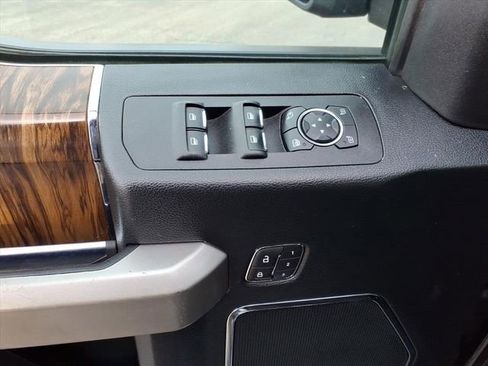 Used 2020 Ford F150 Lariat w/ Equipment Group 502A Luxury image 28