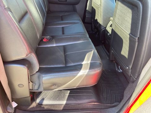 Used 2012 Chevrolet Silverado 2500 LTZ w/ LTZ Plus Package image 27