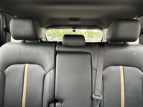 Used 2025 MAZDA CX-70 3.3 Turbo S w/ Premium Package image 19