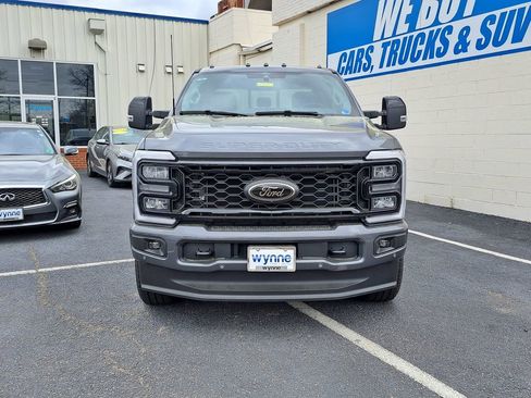 New 2026 Ford F250 Lariat w/ Black Appearance Package AWD/4WD image 2