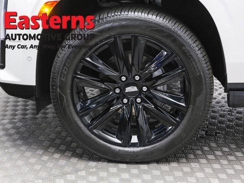 Used 2022 Cadillac Escalade ESV Sport w/ Touring Package image 39