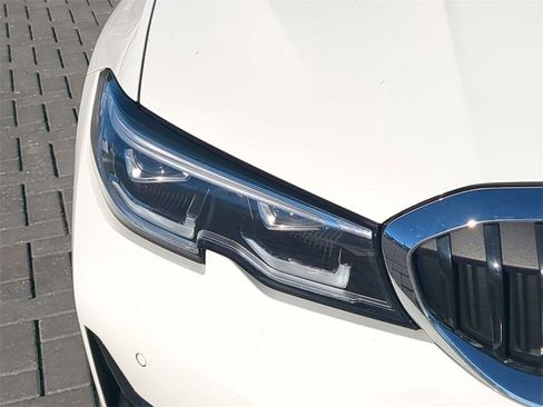 Used 2020 BMW 330i xDrive Sedan w/ Convenience Package image 11