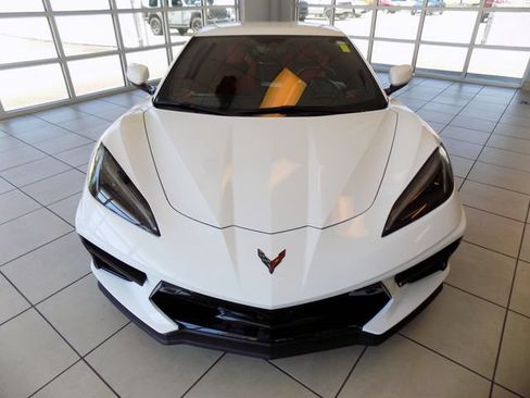 Used 2021 Chevrolet Corvette Stingray Premium Cpe w/ Z51 Performance Package RWD image 2