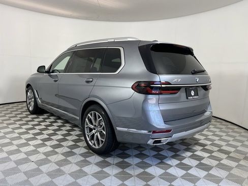 New 2026 BMW X7 xDrive40i w/ Premium Package image 5