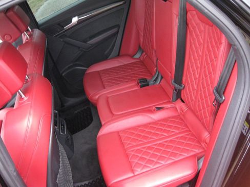 Used 2018 Audi SQ5 Prestige w/ Prestige Package image 27