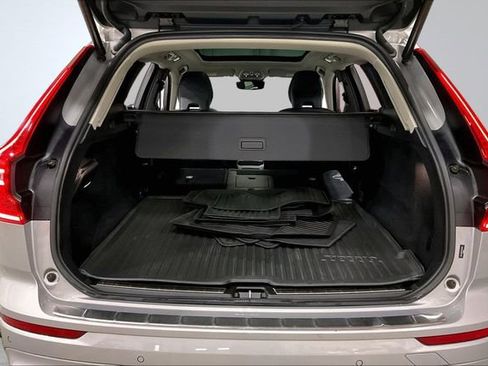 Certified 2023 Volvo XC60 B5 Plus w/ Protection Package Premier image 7