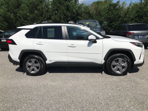 Certified 2023 Toyota RAV4 XLE AWD/4WD image 8
