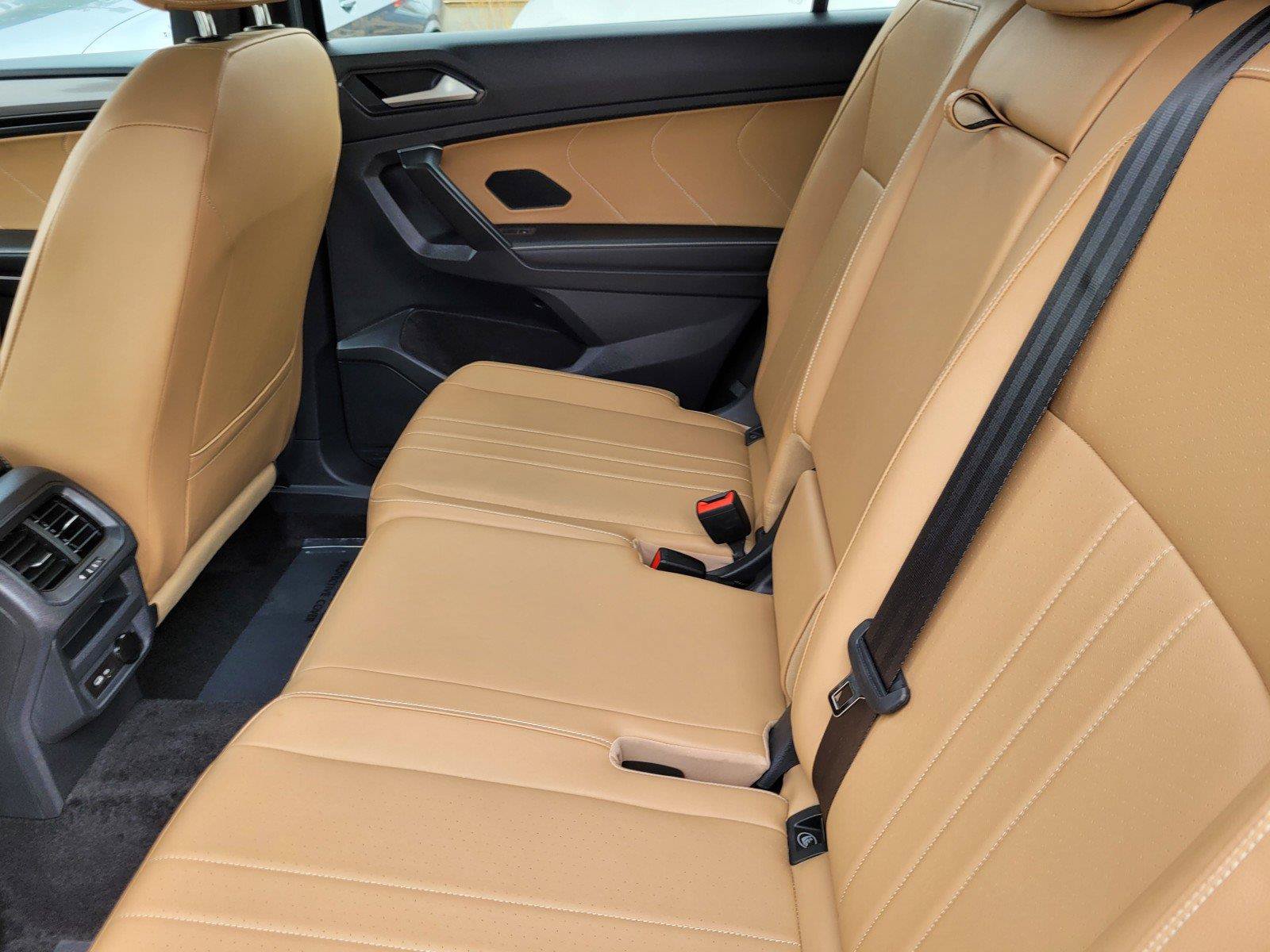 Certified 2023 Volkswagen Tiguan SE FWD image 15