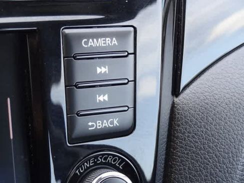 Used 2022 Nissan Rogue Sport SV w/ Technology Package image 25