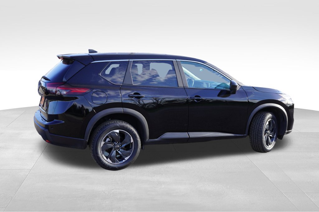 Used 2025 Nissan Rogue SV AWD/4WD image 4