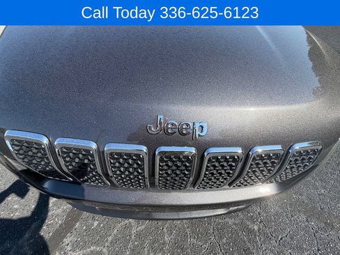 Used 2021 Jeep Cherokee Latitude Lux w/ Sun & Sound Group AWD/4WD image 10
