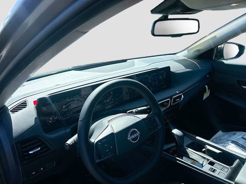 New 2026 Nissan Sentra SV w/ SV Convenience Package FWD image 6