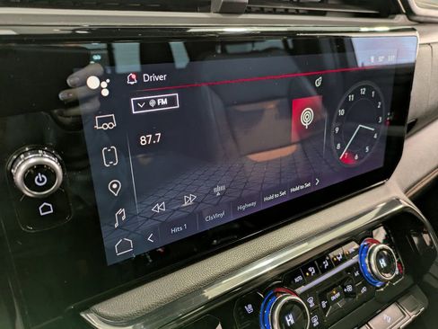 Used 2023 GMC Sierra 1500 AT4 w/ AT4 Preferred Package image 12