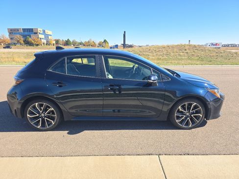 Used 2020 Toyota Corolla XSE image 6