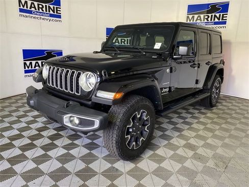Used 2024 Jeep Wrangler Sahara w/ Technology Group image 14