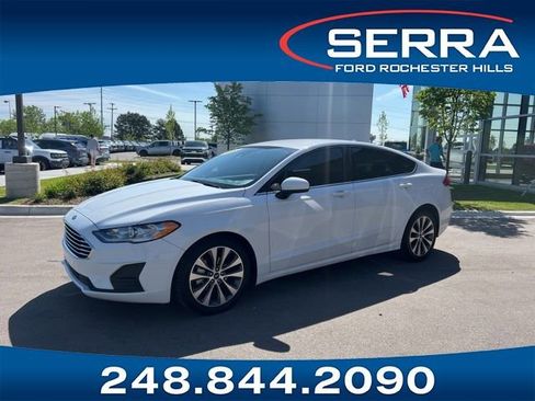 Used 2020 Ford Fusion SE AWD/4WD image 1