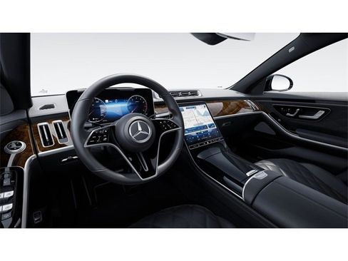 New 2025 Mercedes-Benz S 580 4MATIC Sedan image 3