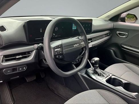 Used 2025 Kia K4 FWD image 16