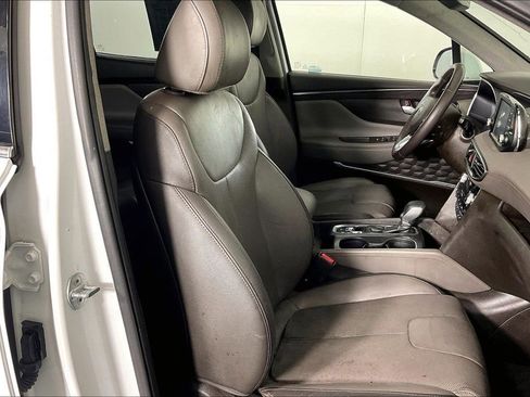 Used 2020 Hyundai Santa Fe SEL w/ Convenience + Premium Package FWD image 9