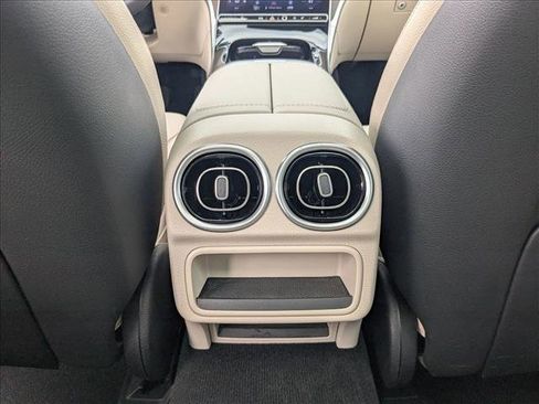 Used 2023 Mercedes-Benz C 300 C 300 image 19