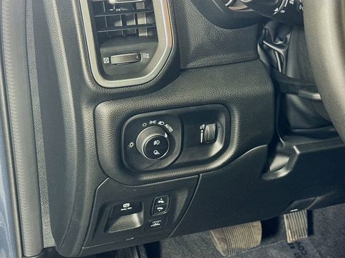 Used 2025 RAM 1500 Big Horn AWD/4WD image 10