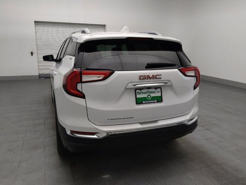 Used 2024 GMC Terrain SLT FWD image 6
