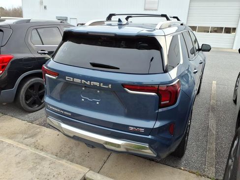 Used 2026 GMC Terrain Denali w/ LPO, Floor Liner Package image 9