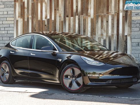 Used 2018 Tesla Model 3 Long Range AWD/4WD image 9