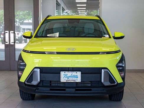 Certified 2025 Hyundai Kona SEL AWD/4WD image 4